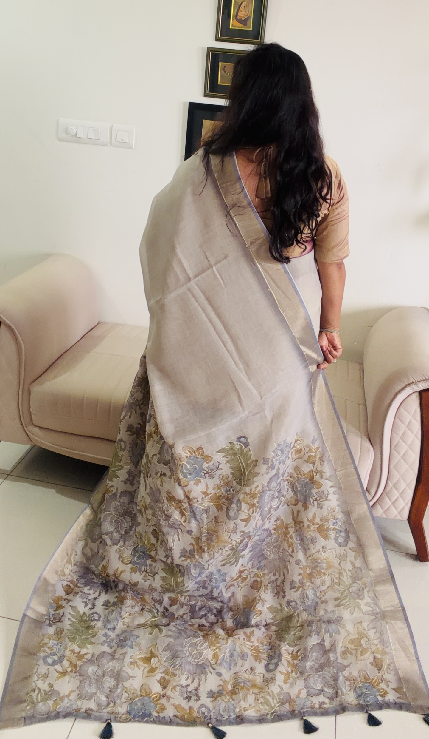 Graceful Linen Saree Drape