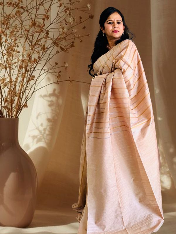 gold and silver vertical lines tussar silk saree fabric detail